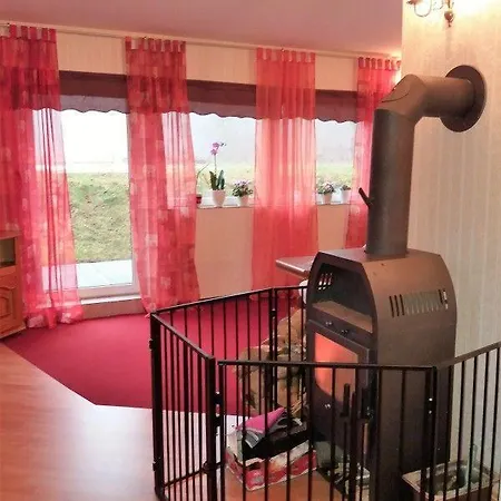 Hexenhaus Am Waldesrand Tatil Evi *