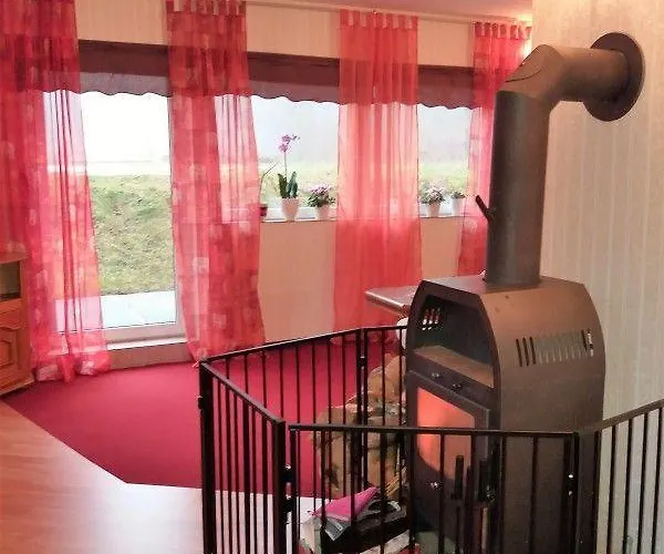 Hexenhaus Am Waldesrand 펜션 *